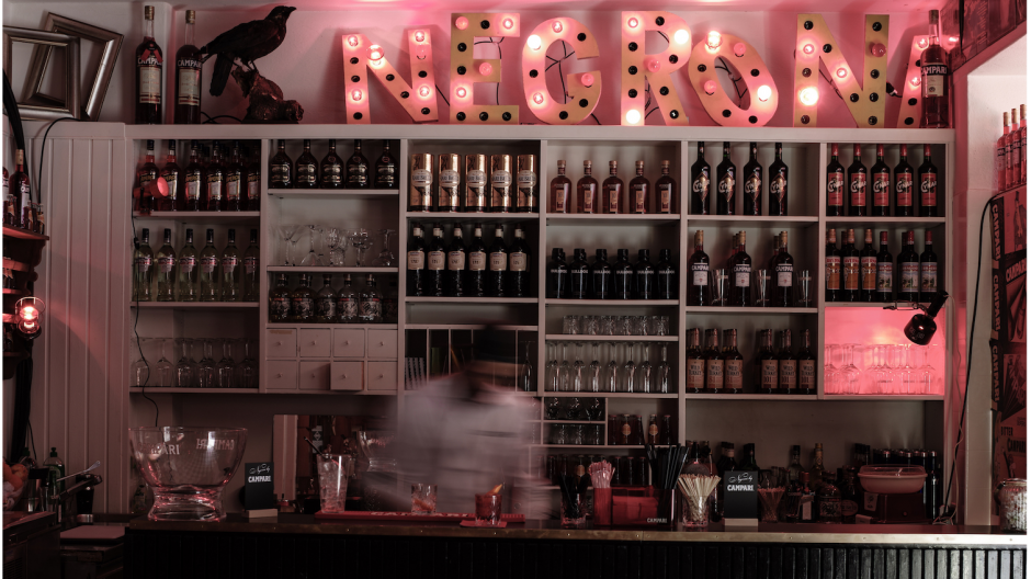 Jung von Matt/Limmat: Michèle Krüsi bloggt für Negroni-Bar
