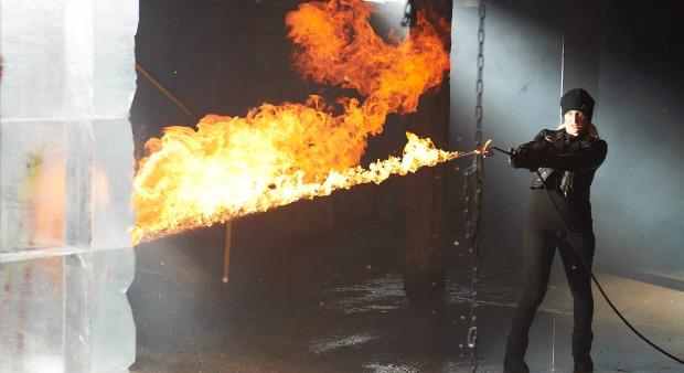 Red Bull: Fanny Smith greift zum Flammenwerfer
