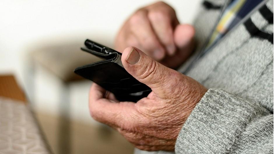 Studie: Ältere Menschen werden immer digitaler