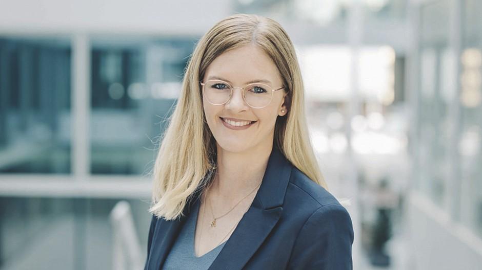 Mediensprecherin des Jahres: Bettina Kunz an die Spitze gewählt