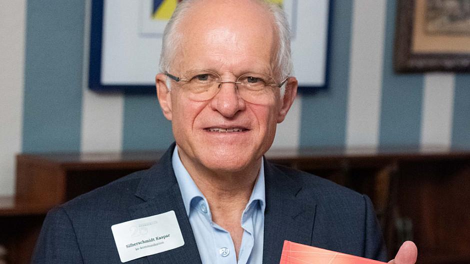 HarbourClub: Buchvernissage zu PR-Geschichte der Schweiz