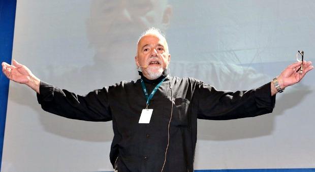 Literatur: Paulo Coelho, Autor der Superlativen