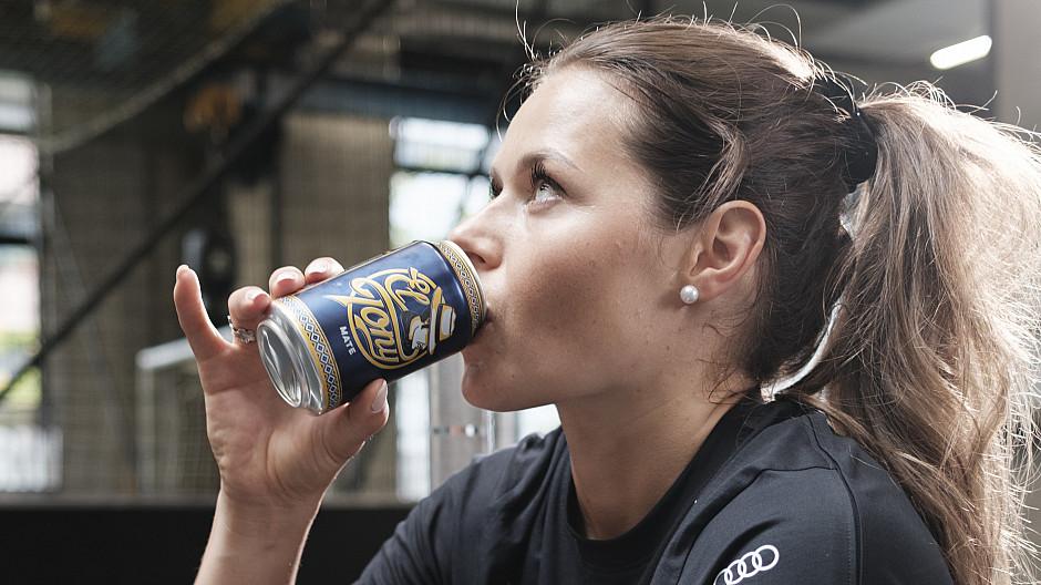 El Tony Mate: Corinne Suter wird Teil des Ski-Teams