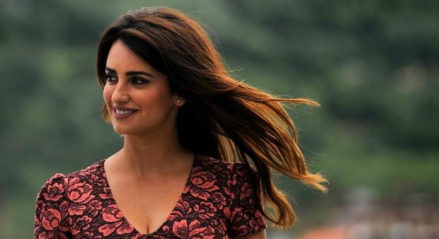 Medienrecht: Klatschblatt durfte Oben-Ohne-Fotos von Penélope Cruz drucken