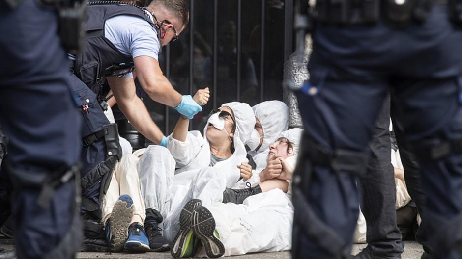 Presserat: CS-Demonstrantinnen identifiziert