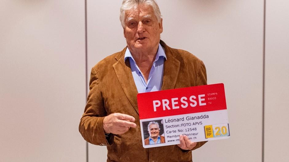 Impressum: Delegierte verabschieden eine Resolution