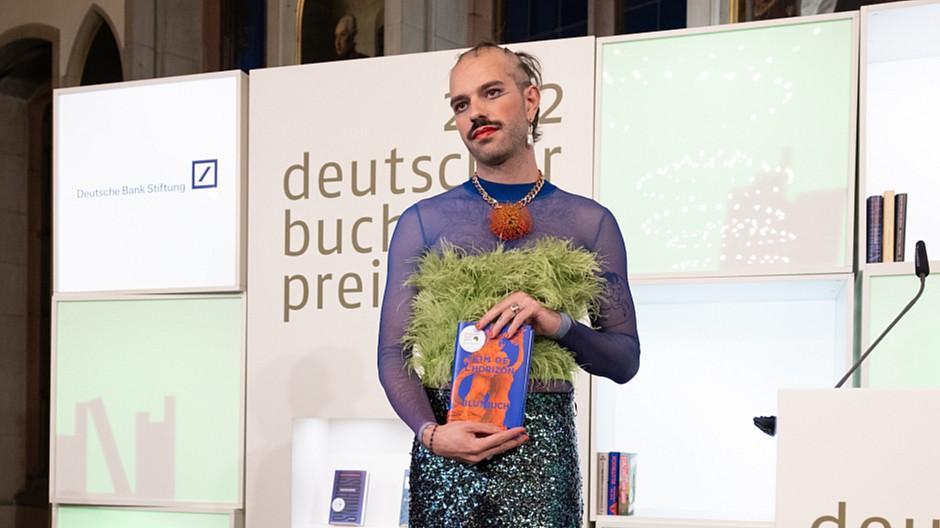 Deutscher Buchpreis 2022: Die Auszeichnung geht in die Schweiz