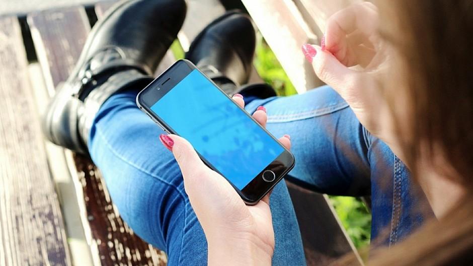 Mobile Shopping: Die Hälfte der Schweizer Websites lädt zu langsam