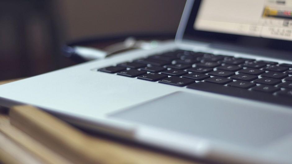 Stop Hate Speech: Digitale Debatten in Zeiten der Coronakrise