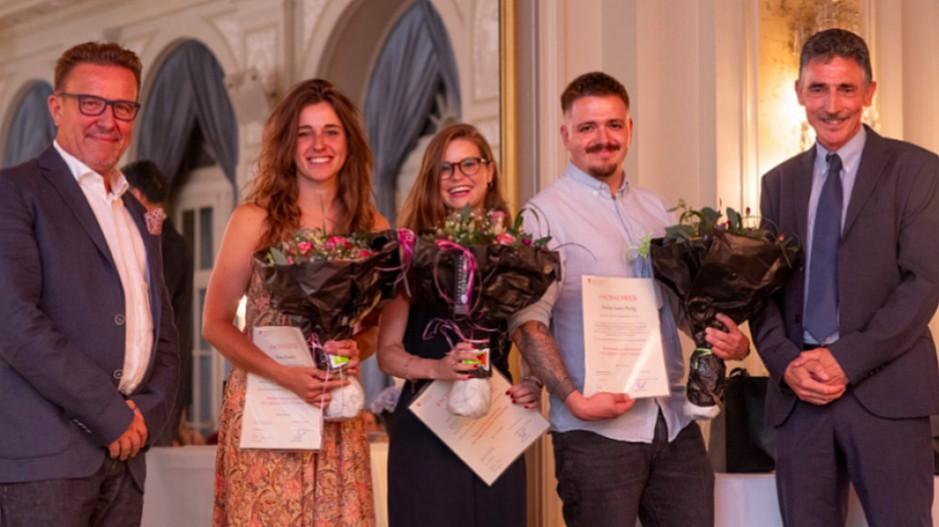 KS/CS Kommunikation: Diplome an die neue Generation übergeben
