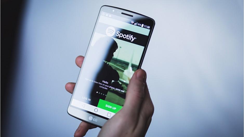 Spotify: Engagement gegen Fake News
