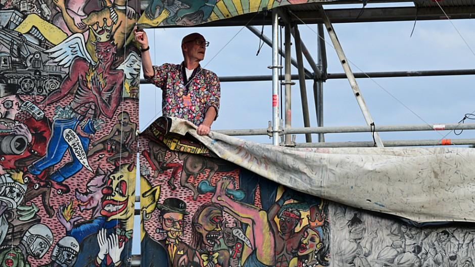 WOZ: Erstmals ein Artikel auf Indonesisch publiziert