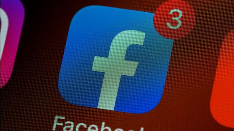 Hassrede und Fake News: Facebook tat zu wenig