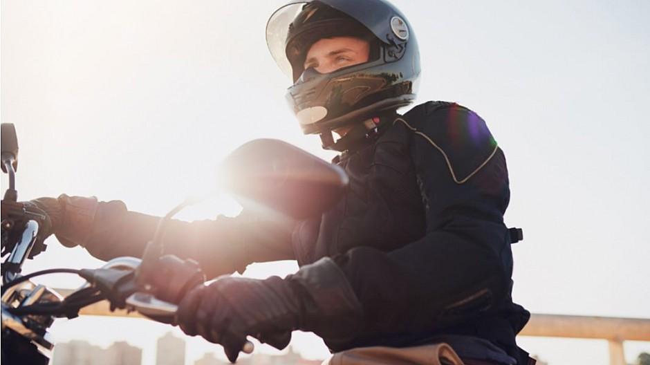 Sir Mary: Junge Motorradlenkende vor Unfällen schützen