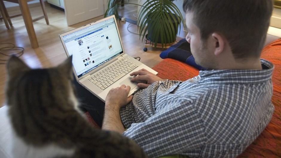 Unternehmen auf Social Media: Firmen vernachlässigen Kontakt mit Kunden