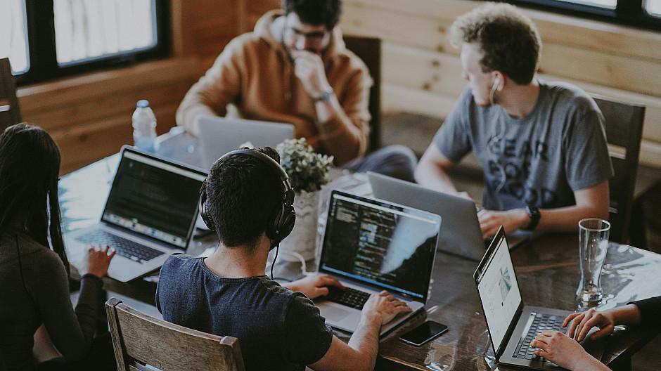 Arbeitsmarkt: Generation Z will Home-Office – kann es aber nicht