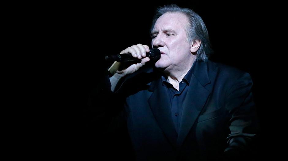 Zermatt Unplugged: Gérard Depardieu singt in Zermatt