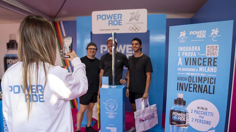 Powerade: Getränkemarke präsentierte Olympische Fackel