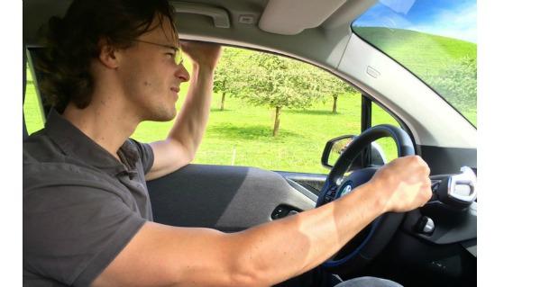 BMW: Bastien Girod macht Auto-Werbung