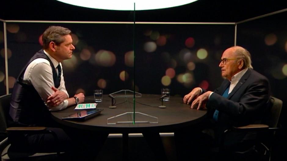 SRF: Kritik an Talkmaster Urs Gredig