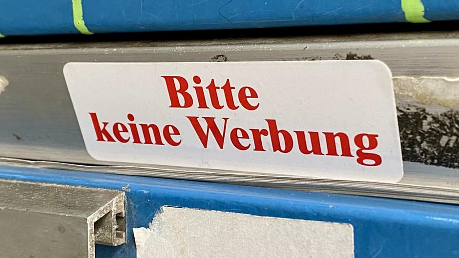Moneyland.ch: Grosse Skepsis gegenüber Werbeleuten