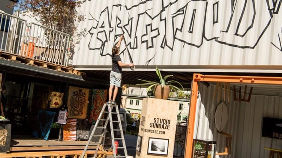 Leo Burnett: «Hank» klebt und tagt fürs Sihlcity