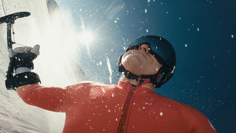 Filmgerberei: Im Sonnenaufgang zum Sieg auf der Piste