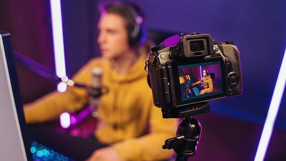 James-Studie: Junge folgen Influencern mit perfektem Leben