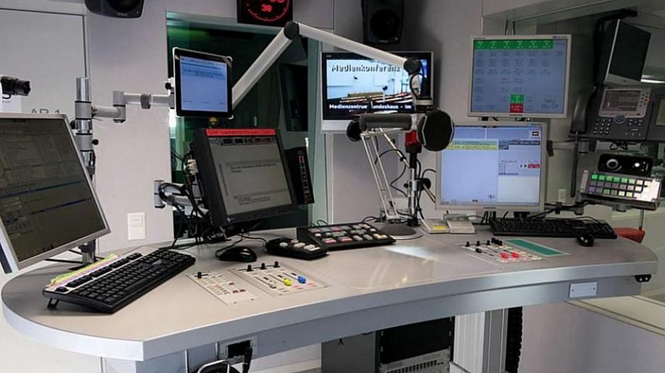 Sparprogramm der SRG: Kantonale Parteipräsidenten wollen Radiostudio in Bern