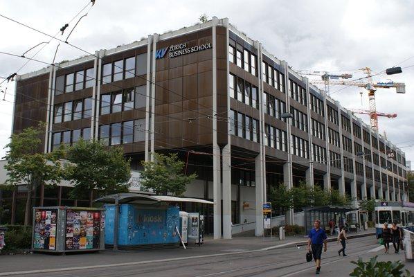 SAWI: Weitreichende Kooperation mit KV Zürich Business School