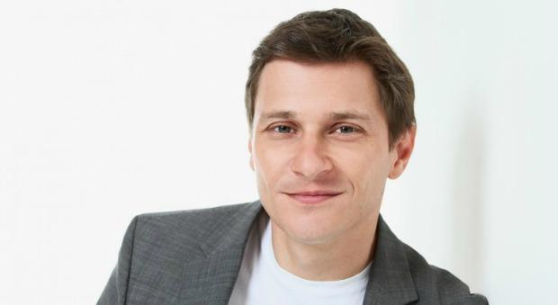 SRF: Martin Boner wechselt von "glanz & gloria" zu "SRF bi de Lüt – Live"