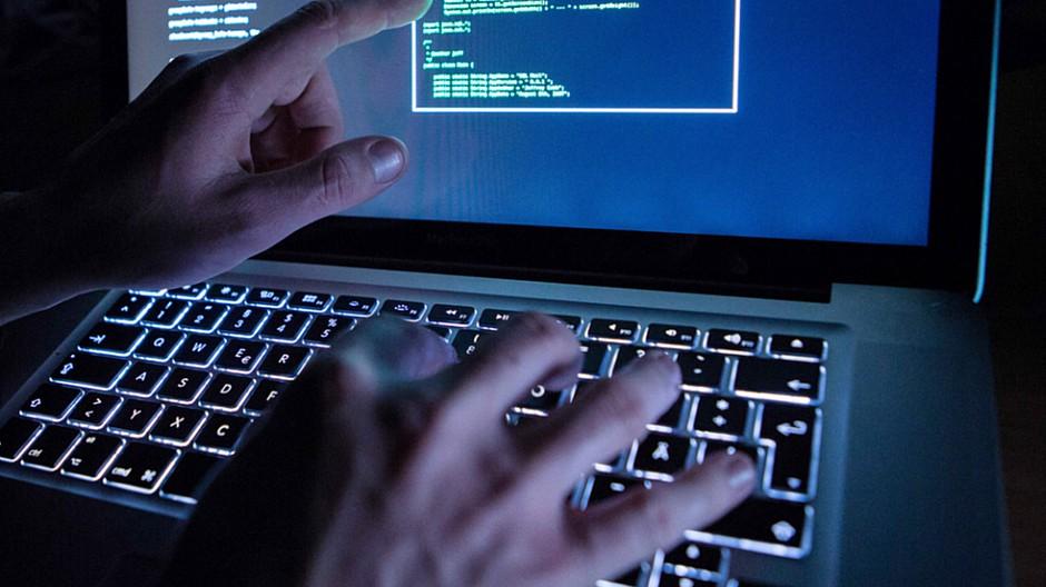 Hackerangriff: Massenhaft Daten deutscher Politiker geleakt