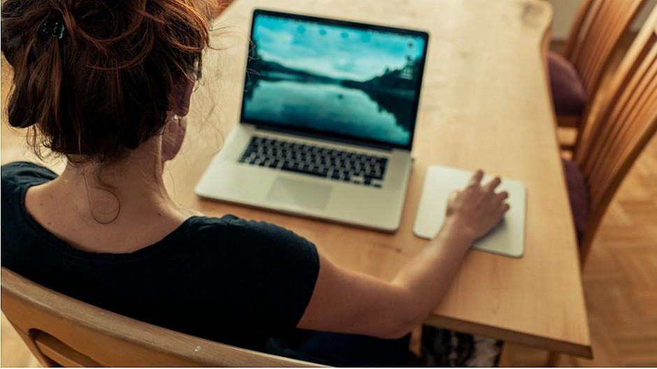 Flexibles Arbeiten: Homeoffice öffnet Tür für neue Mitarbeitende