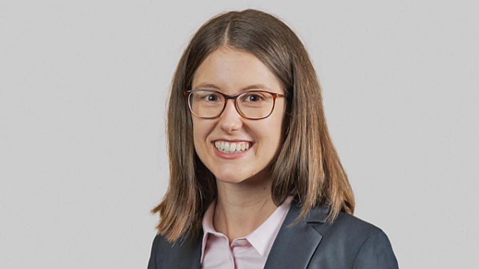 NZZ am Sonntag: Melanie Häner ist neue Wirtschaftskolumnistin