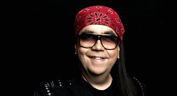 Mike Shiva: "Ich gehöre zu den Hellsehern, die behaupten, dass man die Zukunft beeinflussen kann"