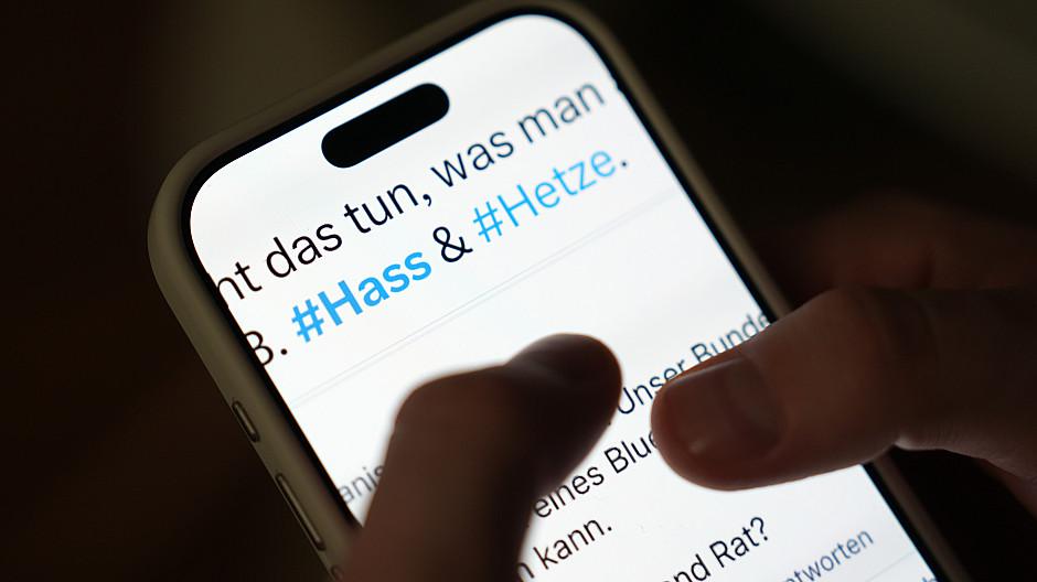 Hass im Netz: Nationalrat für Cybermobbing-Gesetz