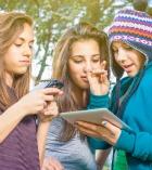 Jugendliche lesen 20 Minuten und hören DRS 3