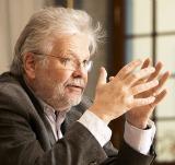 Holding mit "Weltwoche" und "Basler Zeitung"?