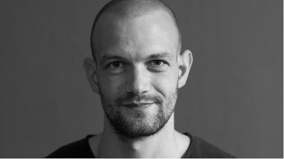 Republik: Oliver Fuchs gibt Redaktionsleitung ab
