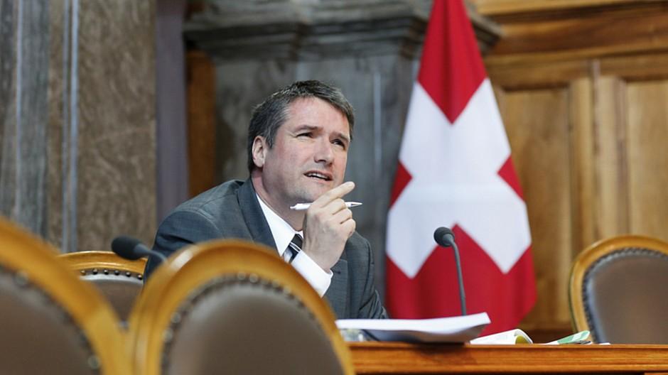 Soziale Netzwerke: Parlament sucht Lösung zu Facebook und Co.