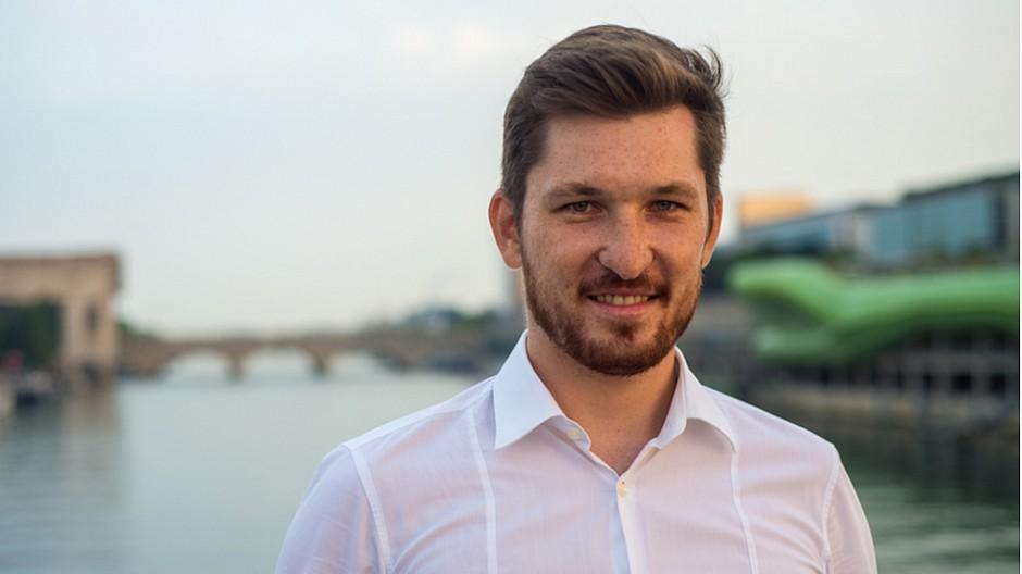 Converto: Paul Röhrig betreut Stammkunden