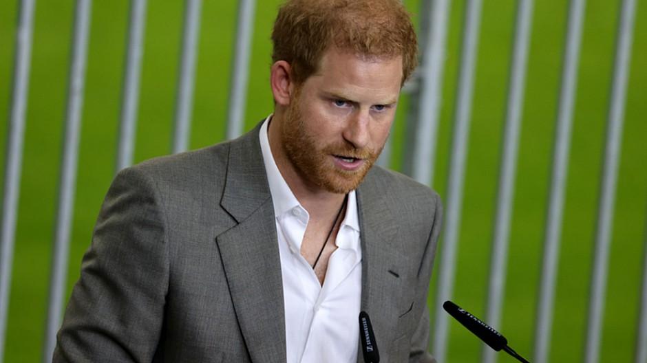 Daily Mail: Prinz Harry und Elton John reichen Klage ein