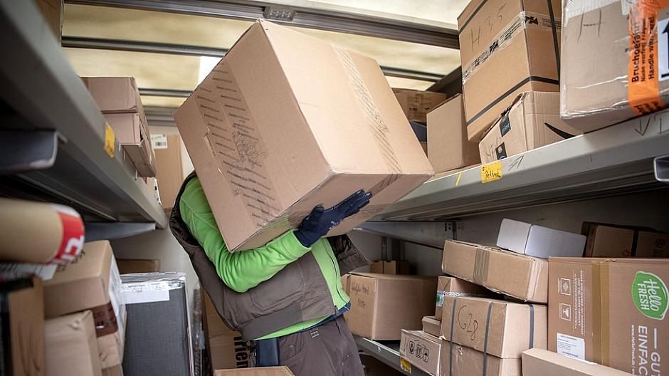 Postcom: Privater Paketdienst trickste beim Mindestlohn