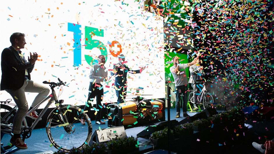 Google Party: Prosecco, Prominenz und eine schillernde Show