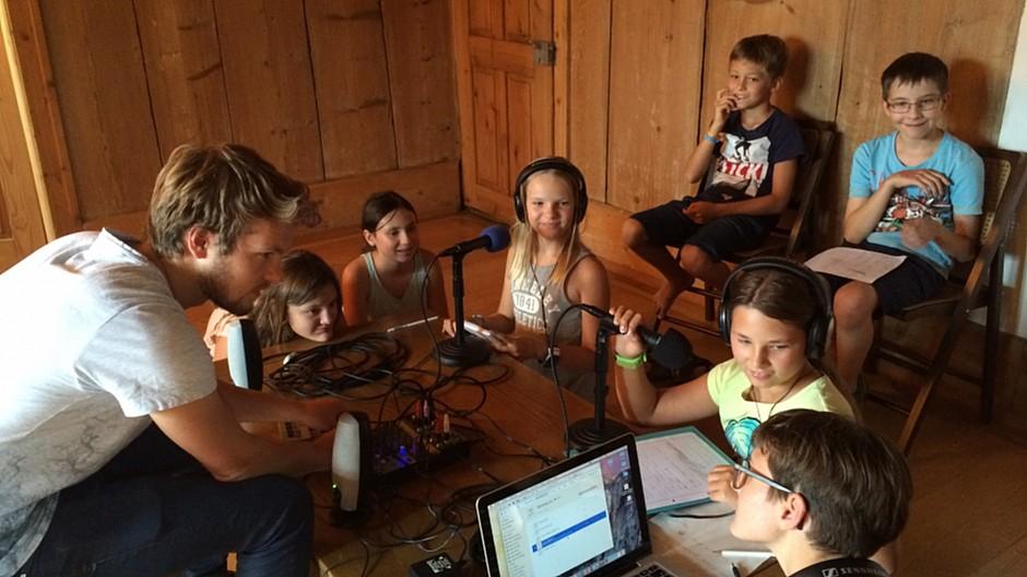 Klipp + Klang: Radioschule macht zwei Rekorde im 2016