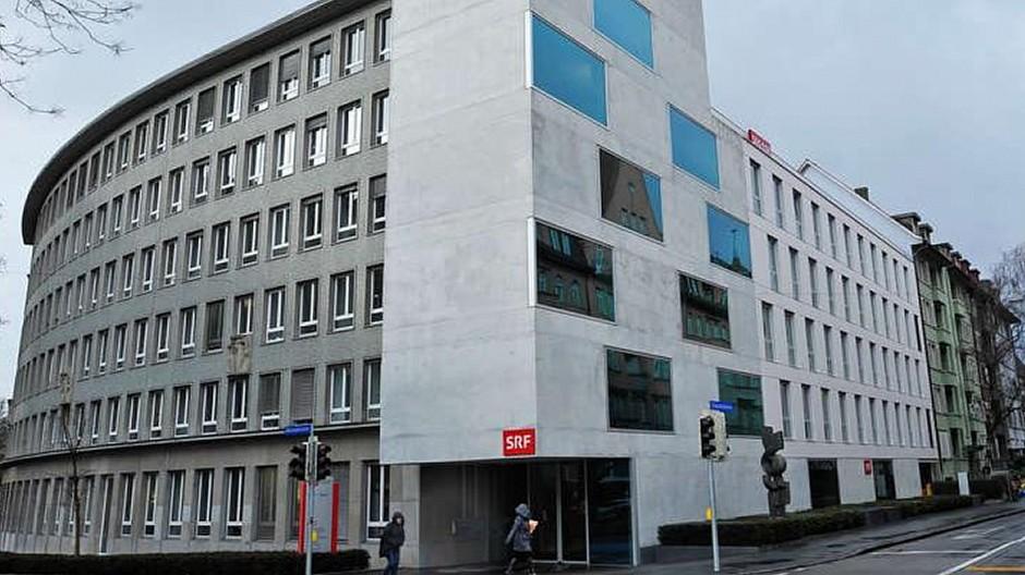 Sparprogramm der SRG: 150 Mitarbeitende müssten nach Zürich zügeln