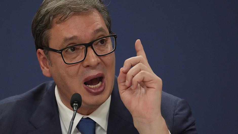 Weltwoche: Roger Köppel empfängt Aleksandar Vučić