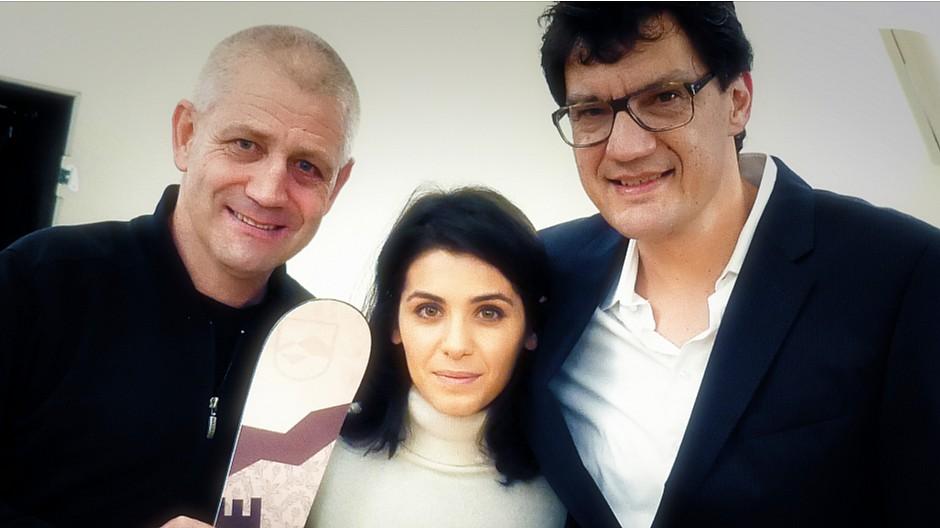 Katie Melua: Sängerin lernt im Val Müstair Skifahren