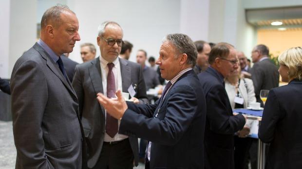 Schweizer Medien: Ein totales Werbeverbot für die SRG?