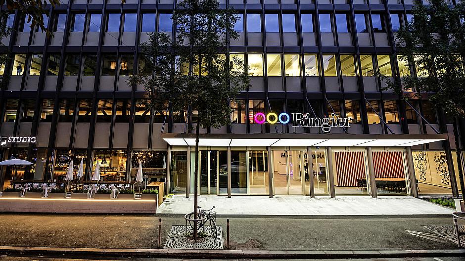 Ringier: Security kontrolliert Eingang zu Pressehaus